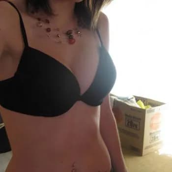 Profil de Evy, 27 ans, Escort à Bayons (Alpes-de-Haute-Provence)
