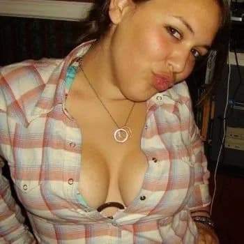Profil de Lylia, 20 ans, Escort à Bures (Orne)