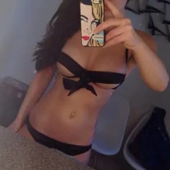 Profil de Hilal, 25 ans, Escort à LaCroix-Valmer (Var)