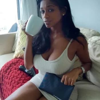 Profil de Ornella, 38 ans, Escort à Bus-la-Mésière (Somme)