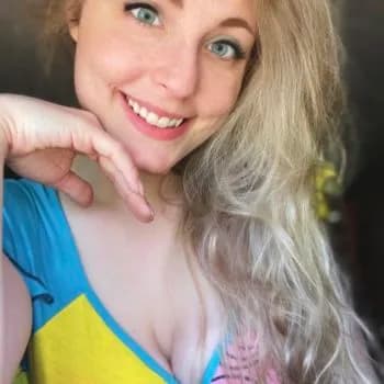 Profil de Amel, 20 ans, Escort à Chamadelle (Gironde)