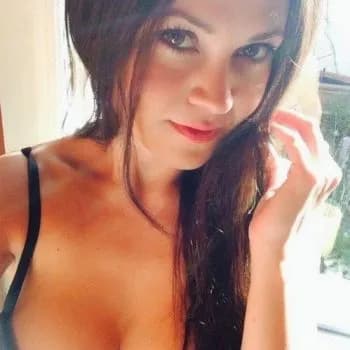 Profil de Camilia, 21 ans, Escort à Saint-Paul (La Réunion)
