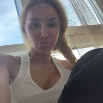 Profil de Valentina, 21 ans, Escort à Saint-Michel-de-Double (Dordogne)