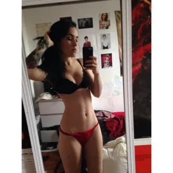 Profil de Mélanie, 21 ans, Escort à Vermenton (Yonne)