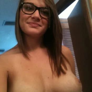 Profil de Kamelia, 28 ans, Escort à Coron (Maine-et-Loire)