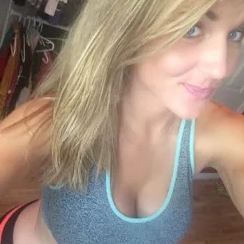 Profil de Noha, 27 ans, Escort à Brommat (Aveyron)