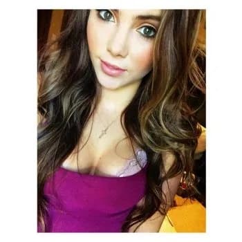 Profil de Clotilde, 30 ans, Escort à Avesnes-le-Comte (Pas-de-Calais)