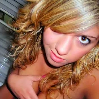 Profil de Aurora, 40 ans, Escort à Cervens (Haute-Savoie)