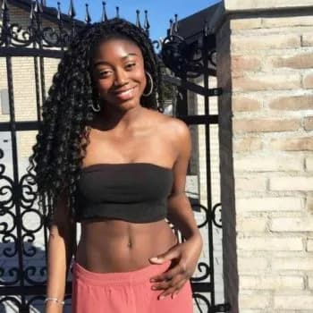 Profil de Elynn, 35 ans, Escort à Mours (Val-d'Oise)