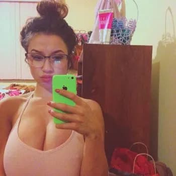 Profil de Elza, 32 ans, Escort à Menucourt (Val-d'Oise)