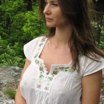 Profil de Clara, 32 ans, Escort à Gorniès (Hérault)