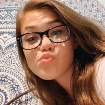 Profil de Cléo, 35 ans, Escort à Saint-Mandrier-sur-Mer (Var)