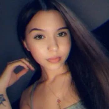 Profil de Héloïse, 20 ans, Escort à Reigny (Cher)