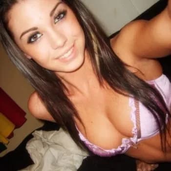 Profil de Lina, 20 ans, Escort à Menucourt (Val-d'Oise)