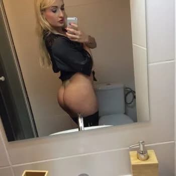 Profil de Emilia, 23 ans, Escort à Pouzolles (Hérault)