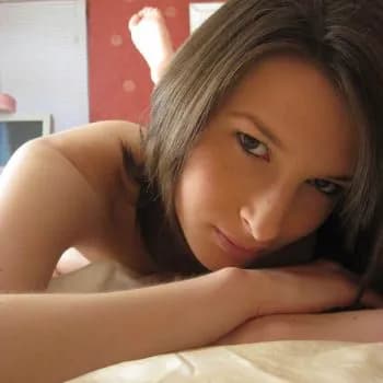 Profil de Djenna, 37 ans, Escort à Lussac (Charente)