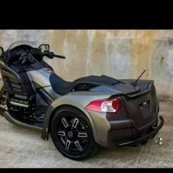 Profil de George, 25 ans, Escort à Collobrières (Var)