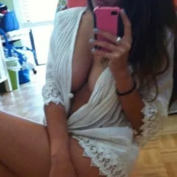 Profil de Cécile, 38 ans, Escort à Saint-Mary (Charente)