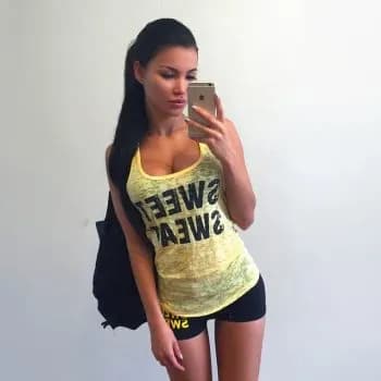 Profil de El, 22 ans, Escort à Saint-Agnan (Yonne)