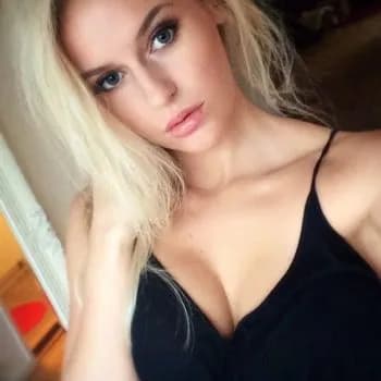 Profil de Lilia, 33 ans, Escort à Saint-Germain-lès-Corbeil (Essonne)