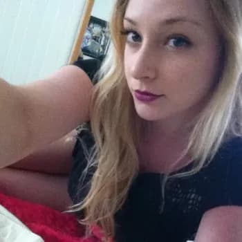 Profil de Estelle, 34 ans, Escort à Villetelle (Hérault)