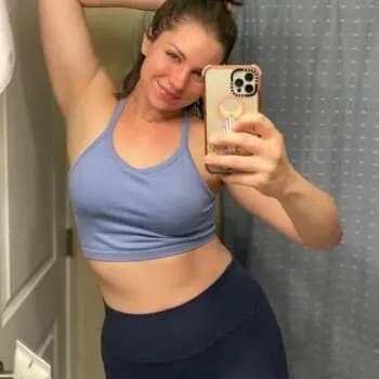 Profil de Medine, 22 ans, Escort à Vélieux (Hérault)